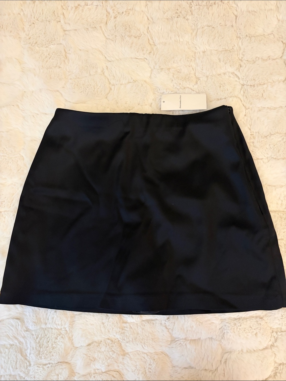 NWT Abercrombie Scarlett Satin Skort